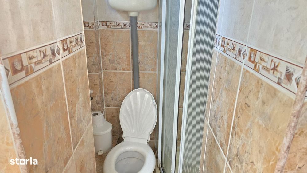 Vand apartament cu 4 camere, Deva, Crinilor, etaj 3, doua bai, balcon