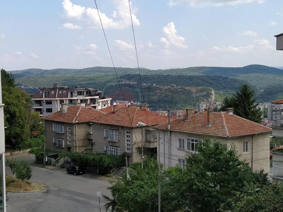 Отличен Двустаен Апартамент под Наем