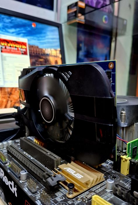 Продам видеокарту GT 1030 2GB