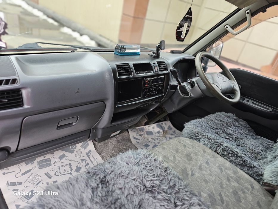 Mazda Bongo Автомат ГазБензин