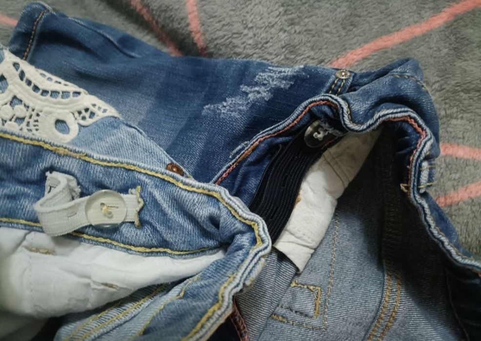 Pantaloni scurți  de vara Zara