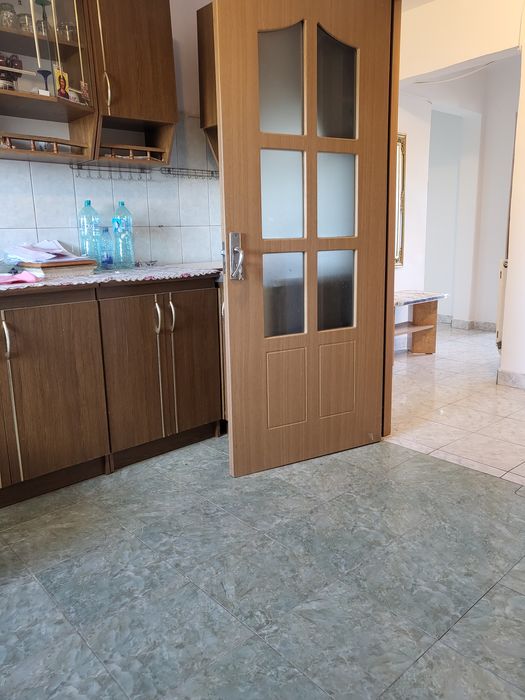 Apartament decomandat cu 3 camere, 2 bai