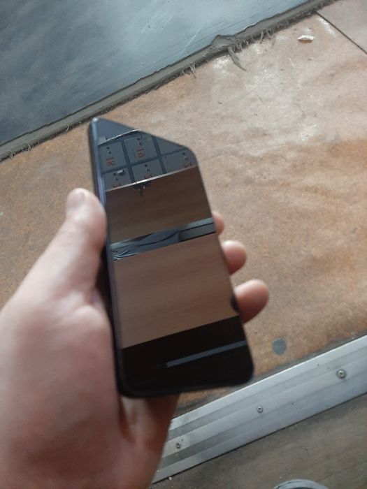 Продам samsung s22 256Gb Snapdragon 8 gen1