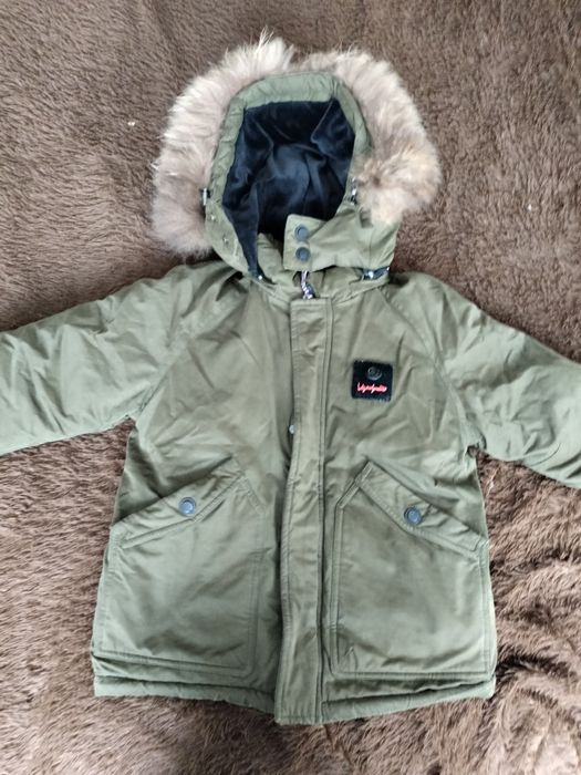 Зимняя куртка на мальчика