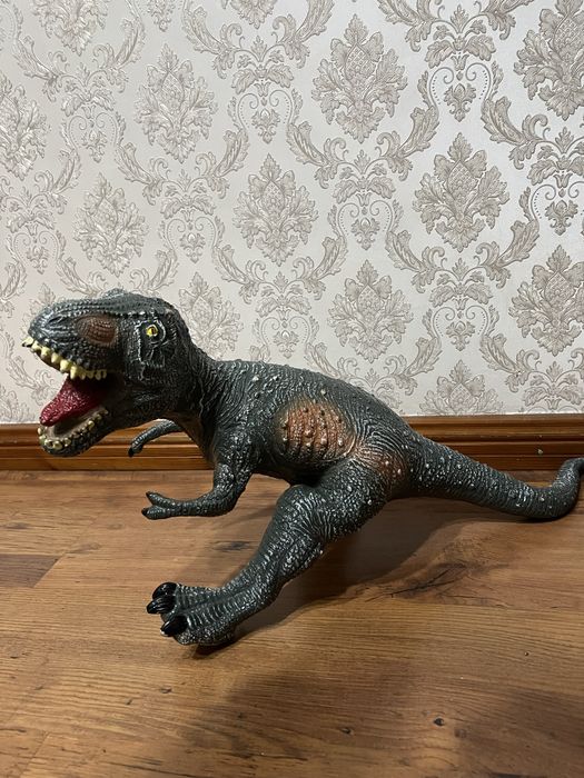 Резиновый динозавр