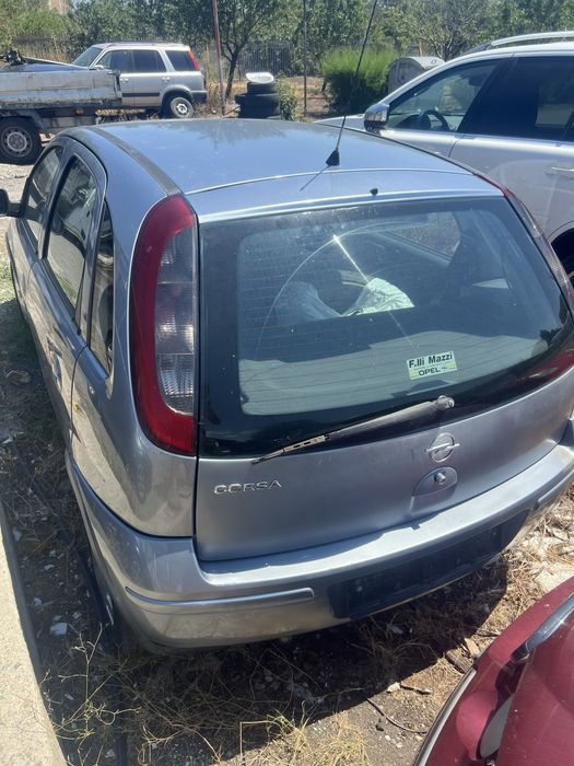На части Opel Corsa 1.1 2005