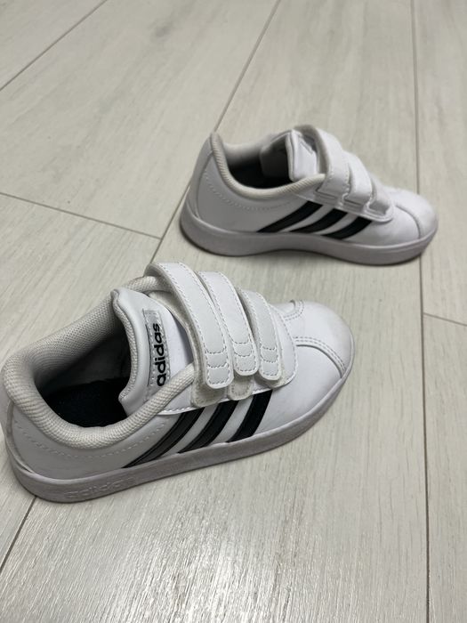 Adidasi copii Adidas