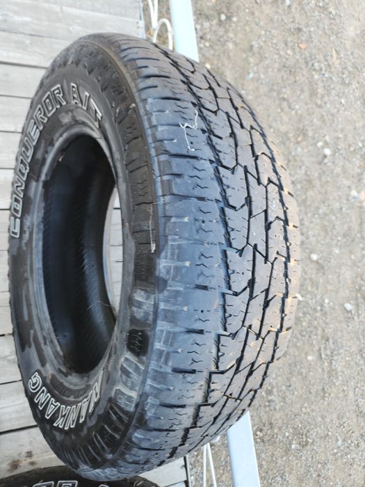 Продам зимние шины 265/65/17