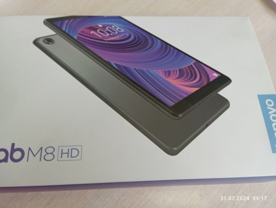 Планшет  lenovo Tab M8