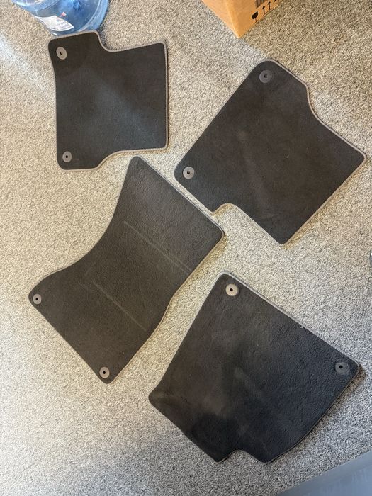 Стелки иригинални комплет за Audi A6