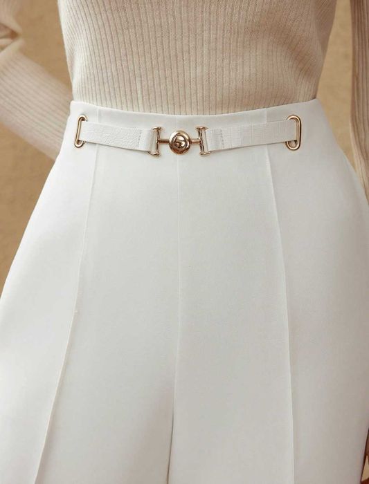 Бял панталон с коланче