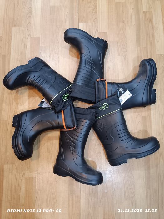 Продам утеплённые сапоги