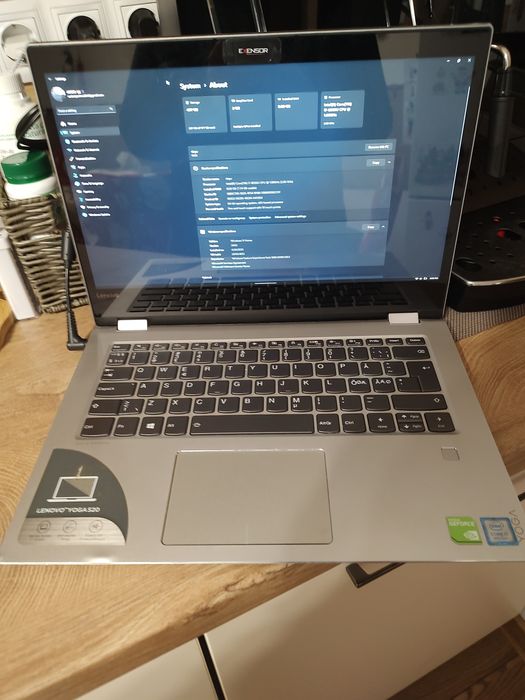 Lenovo Yoga 520 i7-8550U 8GB RAM SSD 477GB NVIDIA 940MX TOUCHSCREEN
