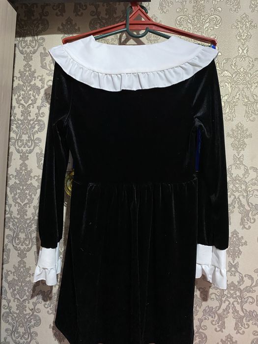 Платье (көйлек)..