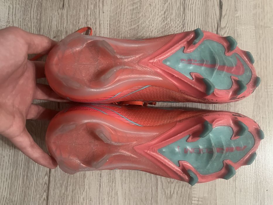 Adisasi Nike fotbal Mercurial