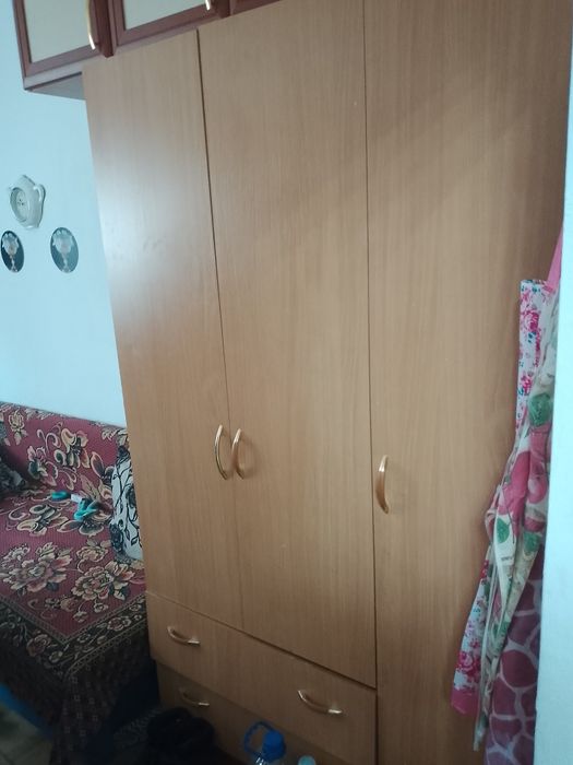 Шкаф бу сатылады