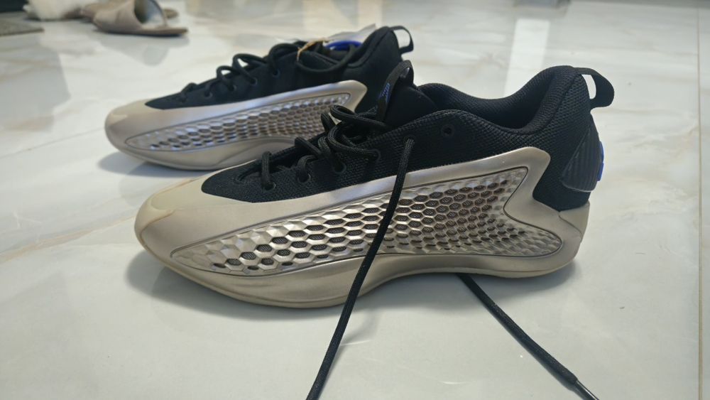 Adidas Anthony Edwards 1 Low. 43