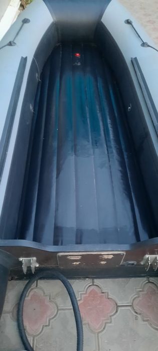 Продам лодку ПВХ