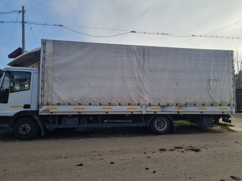 Vând Iveco Eurocargo 8.180  7,5 t cu lift an 2012, Euro 5