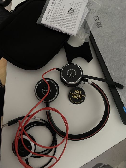 Casti Jabra cu Microfon Evolve 40 , Noi !!!