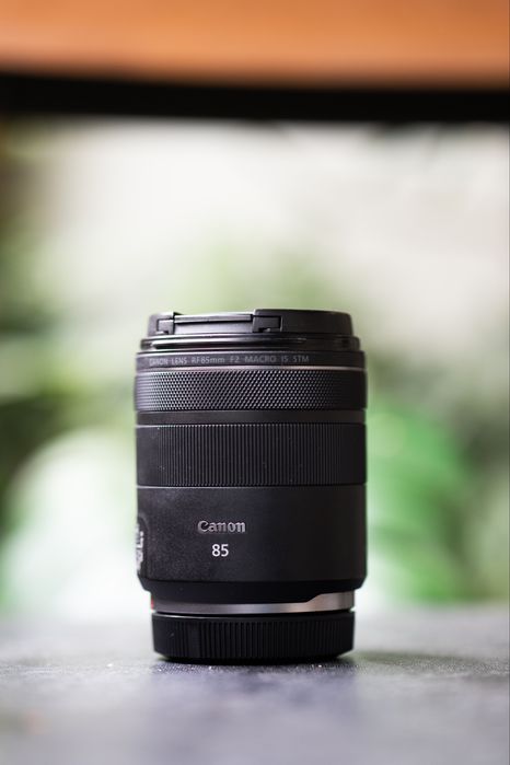Обектив Canon rf 85 f2