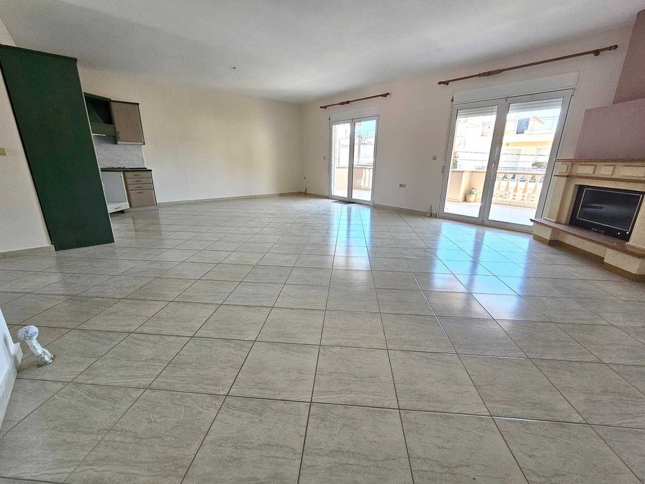 ПРОДАВА се апартамент 115кв.м. Nea Peramos на Кавала (код 8030)