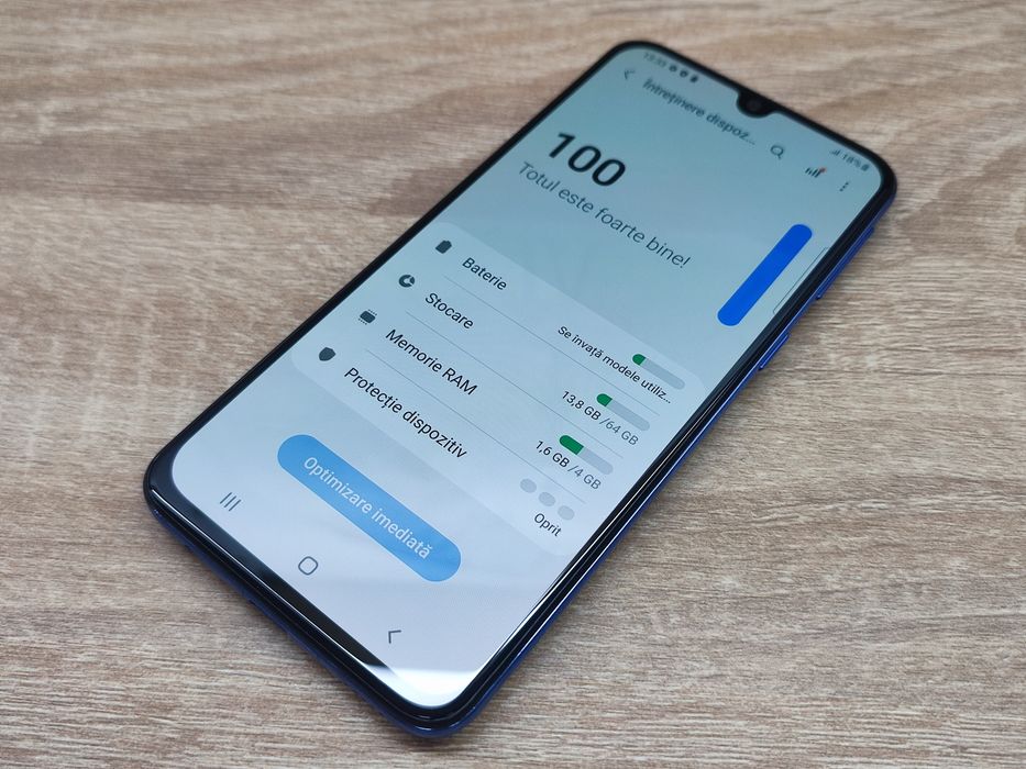 Samsung Galaxy A40 64GB 4GB RAM Blue IMPECABIL CA NOU