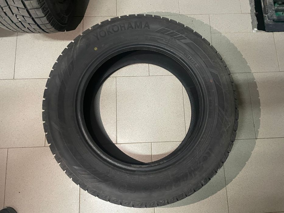 Yokohama 225/60 R17