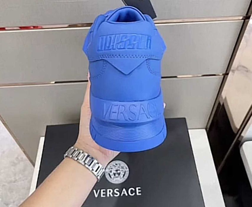 Vand versace odissea blue. orice marime disponibila