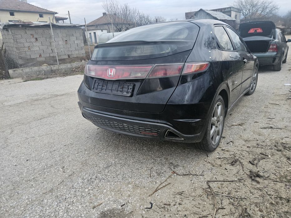 Honda Civic 8 2.2 140 кс