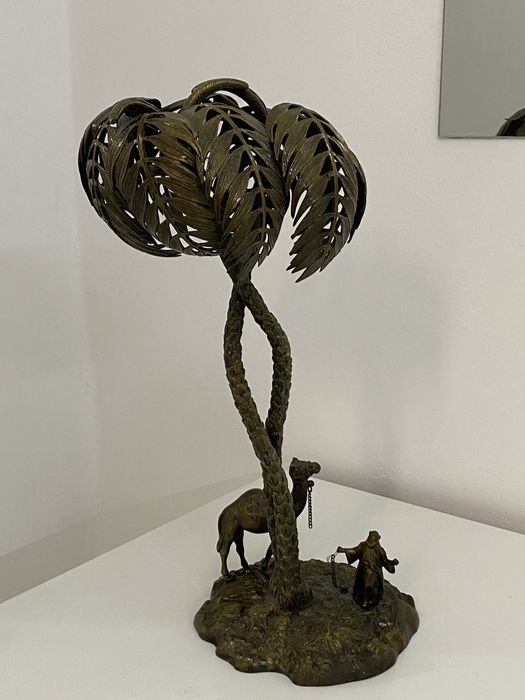 Statueta arabul cu cămila