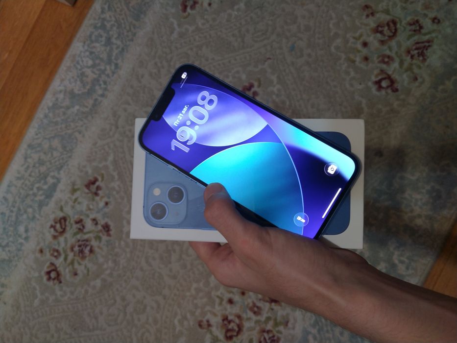 Продам iPhone 13 128GB
