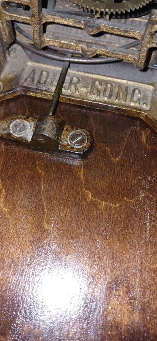 Часы настенныe старинные