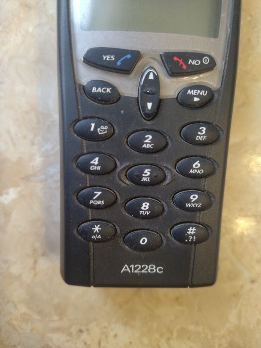 Продам телефон Ericsson.