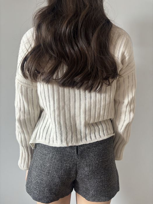 Продам свитер, полупрозрачный , использован 2 раза