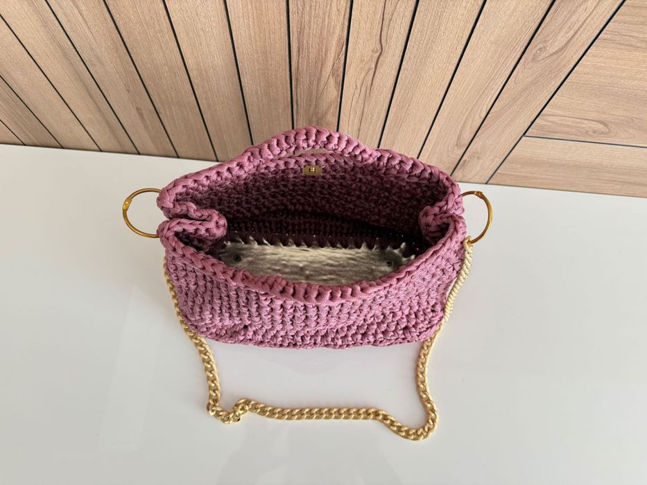 Ръчно плетена дамска чанта