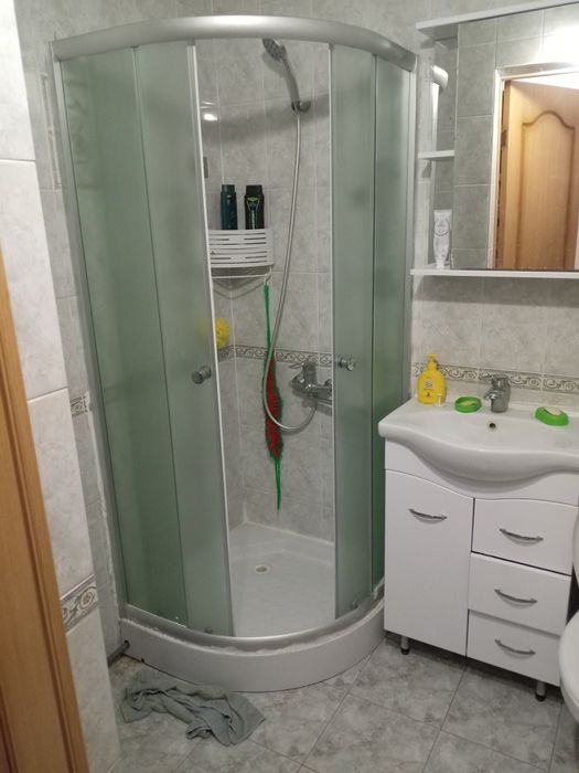 Душевая кабина продается