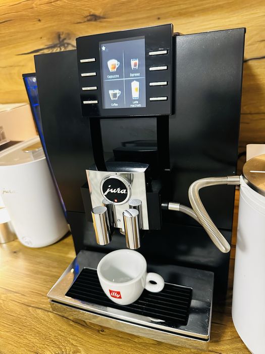 Aparat cafea espressor Jura Z6 - facelift + frigider lapte Jura