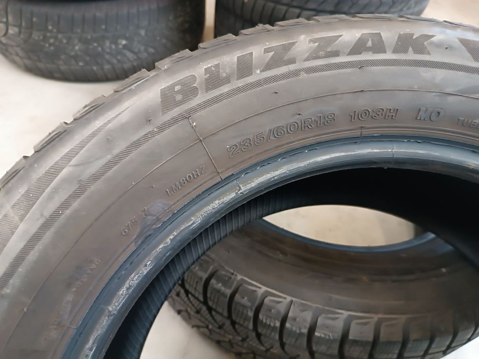 2buc Anvelope iarna 235 60 18 Bridgestone dot2023