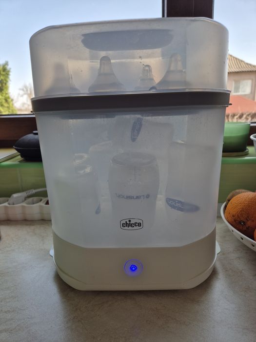 Sterilizator biberoane Chicco