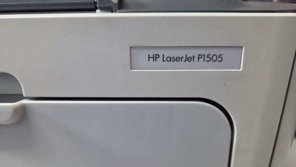 Продаю черно-белый лазерный принтер HP P1505