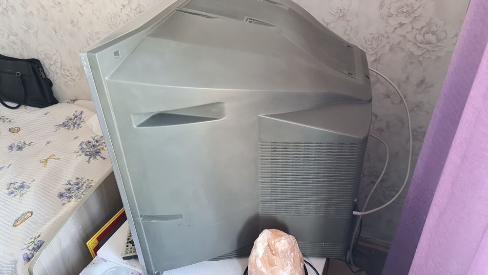 Продам телевизор Панасоник