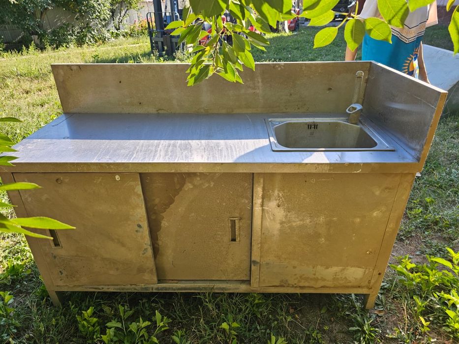 Продам столы