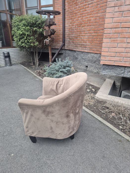 Кресло для кафе.