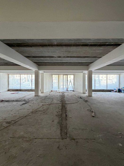 Продается Нежилое Помещение ул. Абай 242 кв.м.