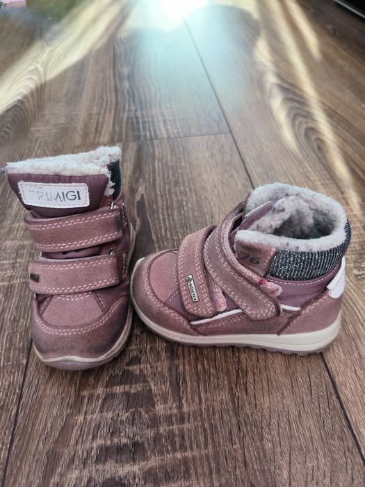 Vând ghete Primigi mărimea 20