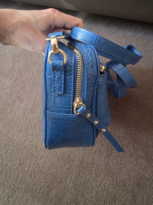 Синя чанта Mohito