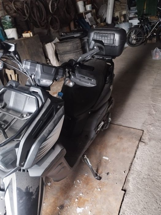 Продам мопед скутер