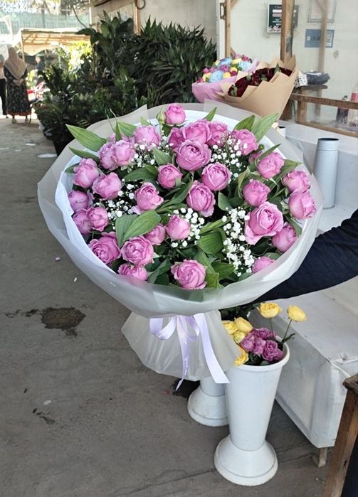 Pionavidiy roza buketlat katarina bables