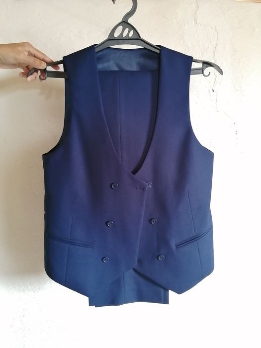 Продам костюм (тройка)